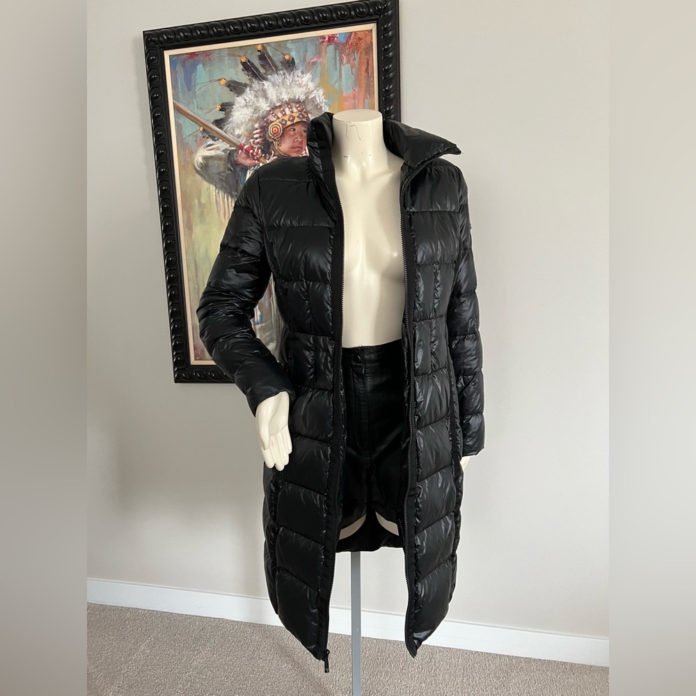 BCBGMaxAzria Long Black Quilted Down & Feather Puffer Coat – Sleek & Polished - Picture 4 of 16